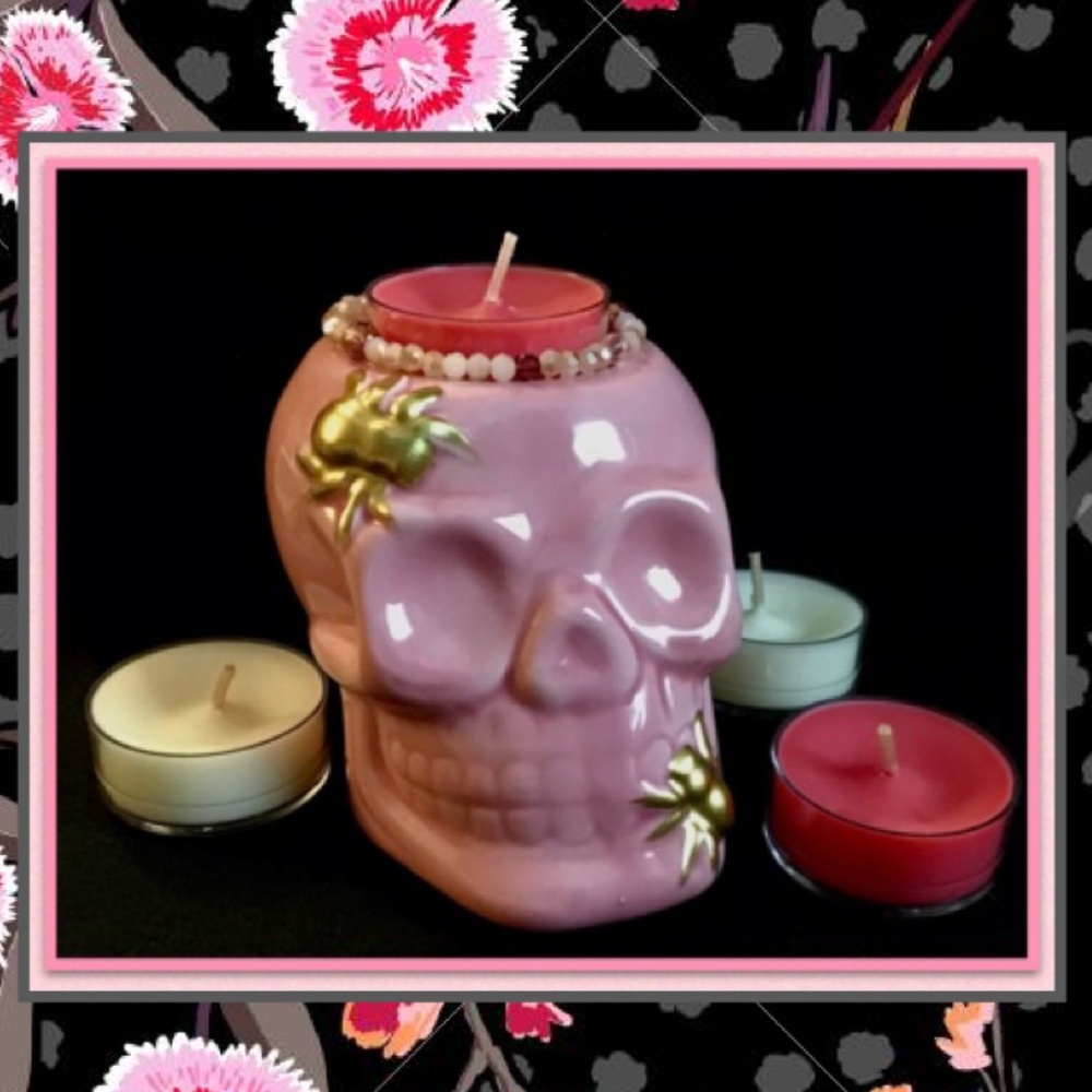 Skull Candle Set - Picture 2 of 4